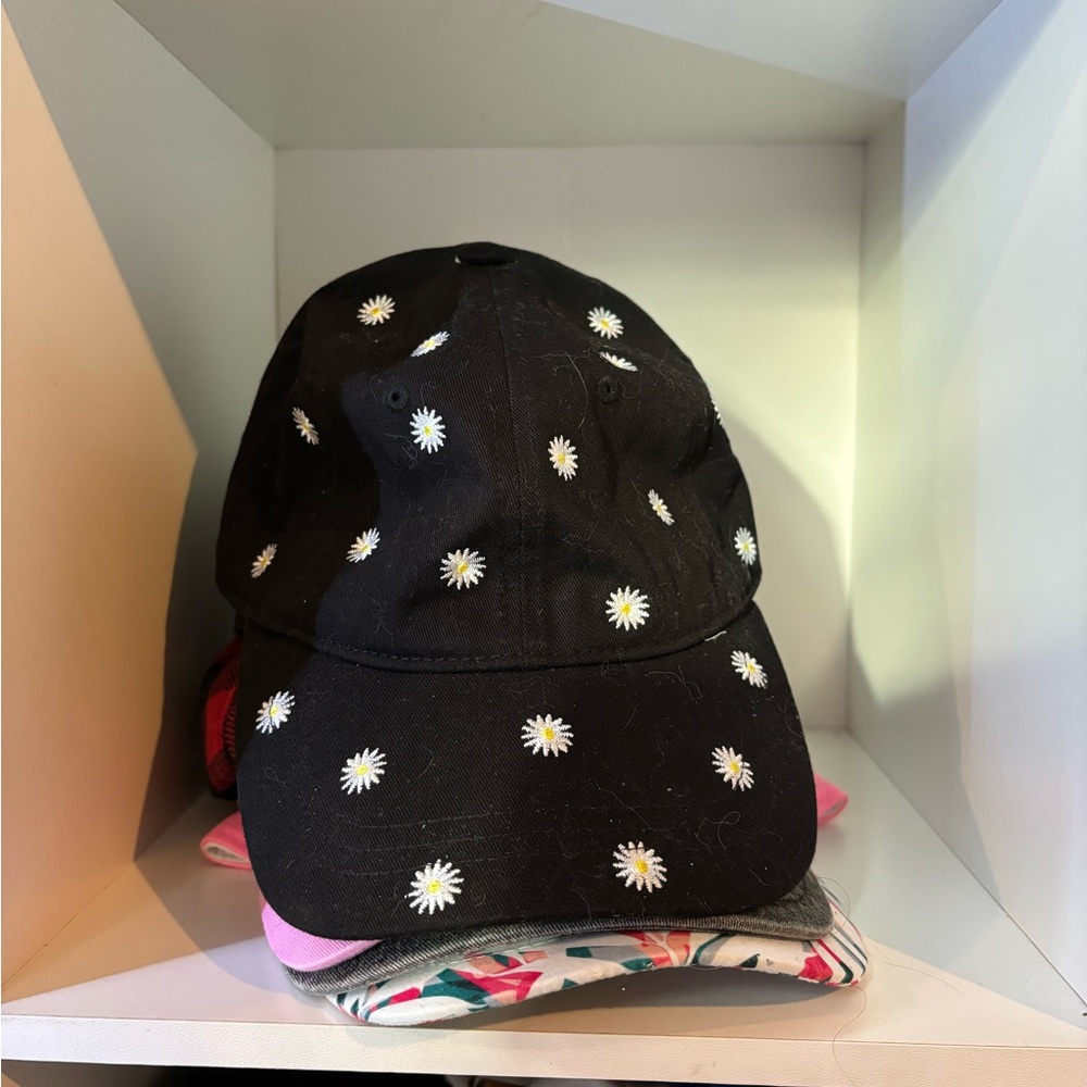 Daisy ball cap